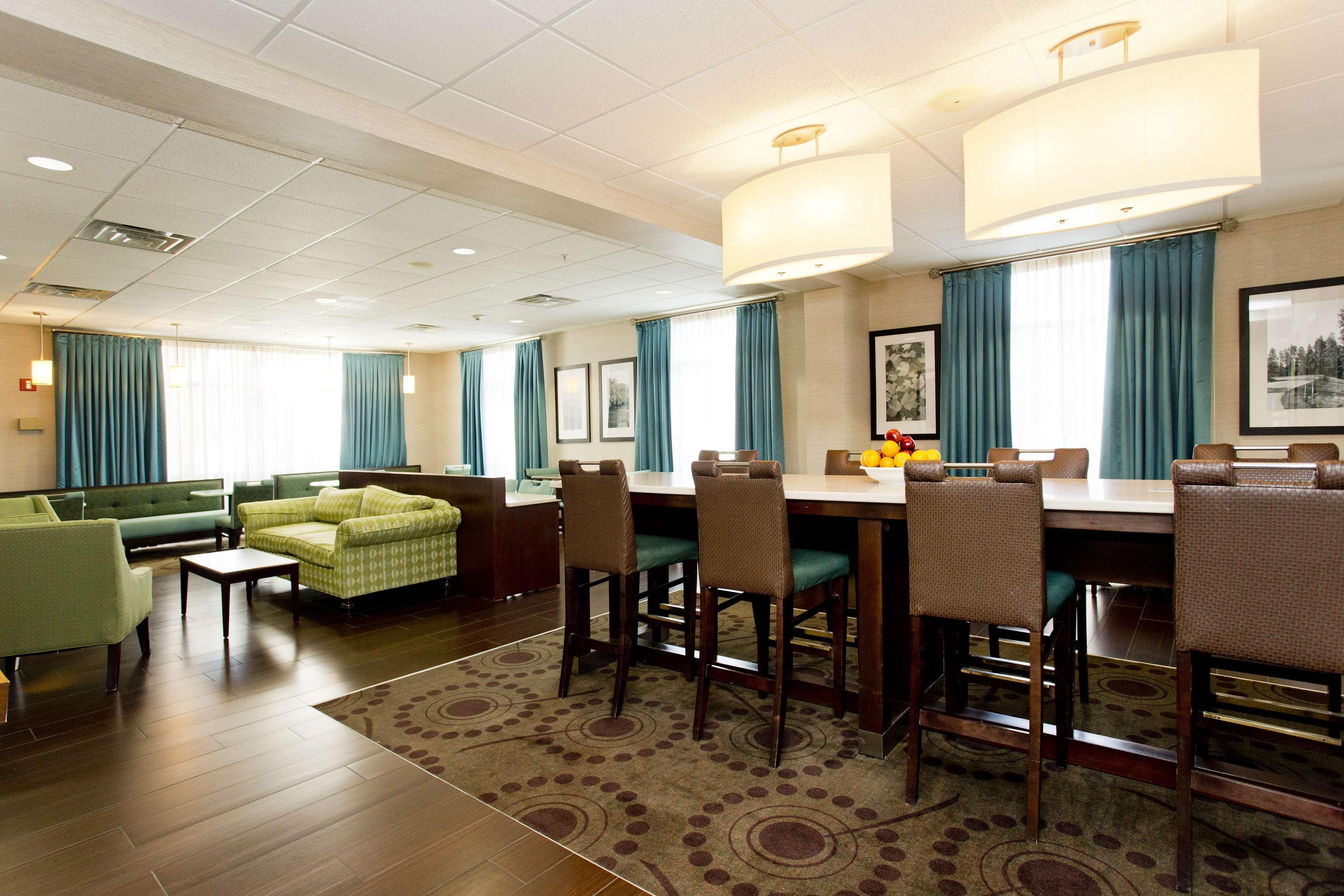 Hampton Inn Front Royal Exterior photo