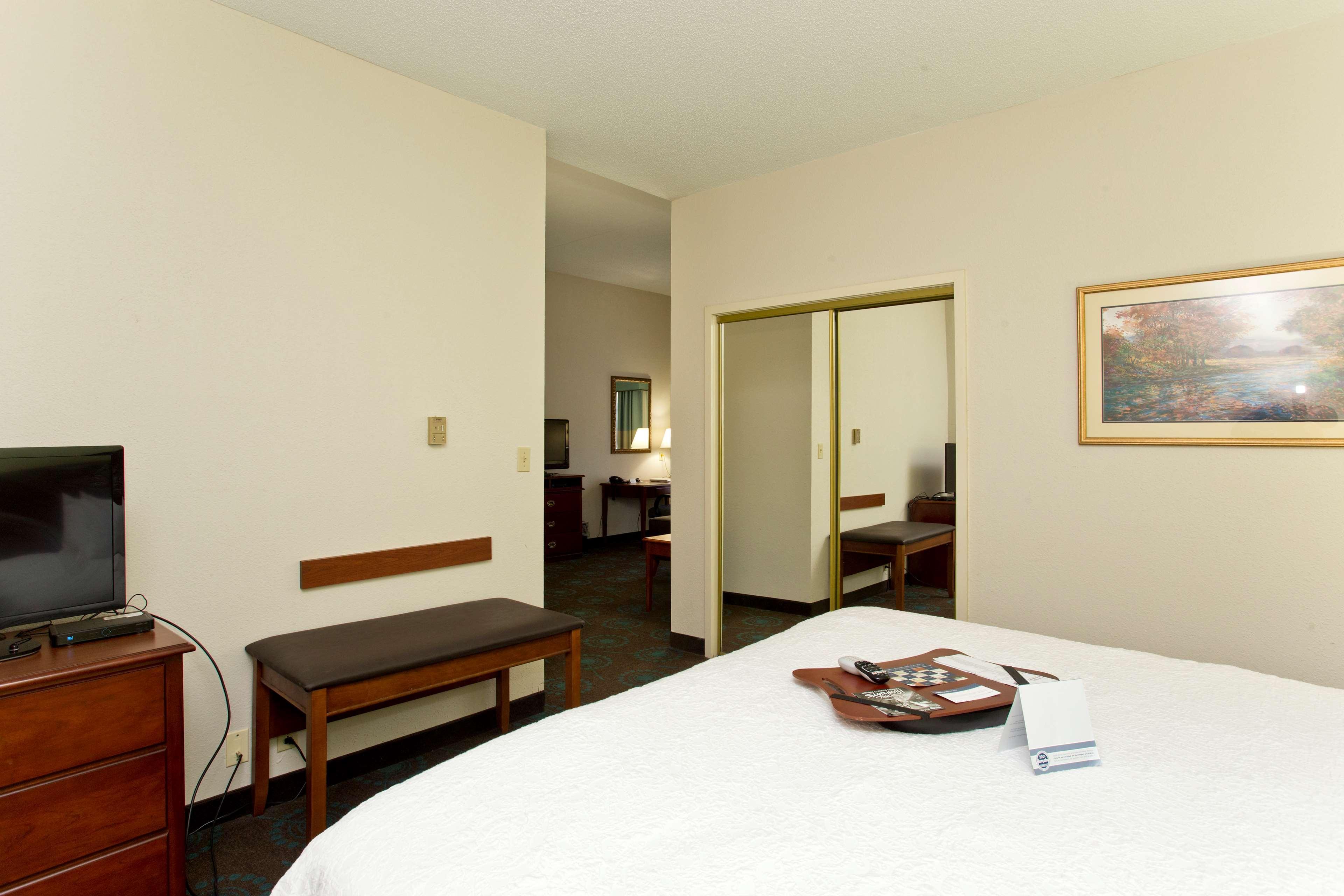 Hampton Inn Front Royal Exterior photo