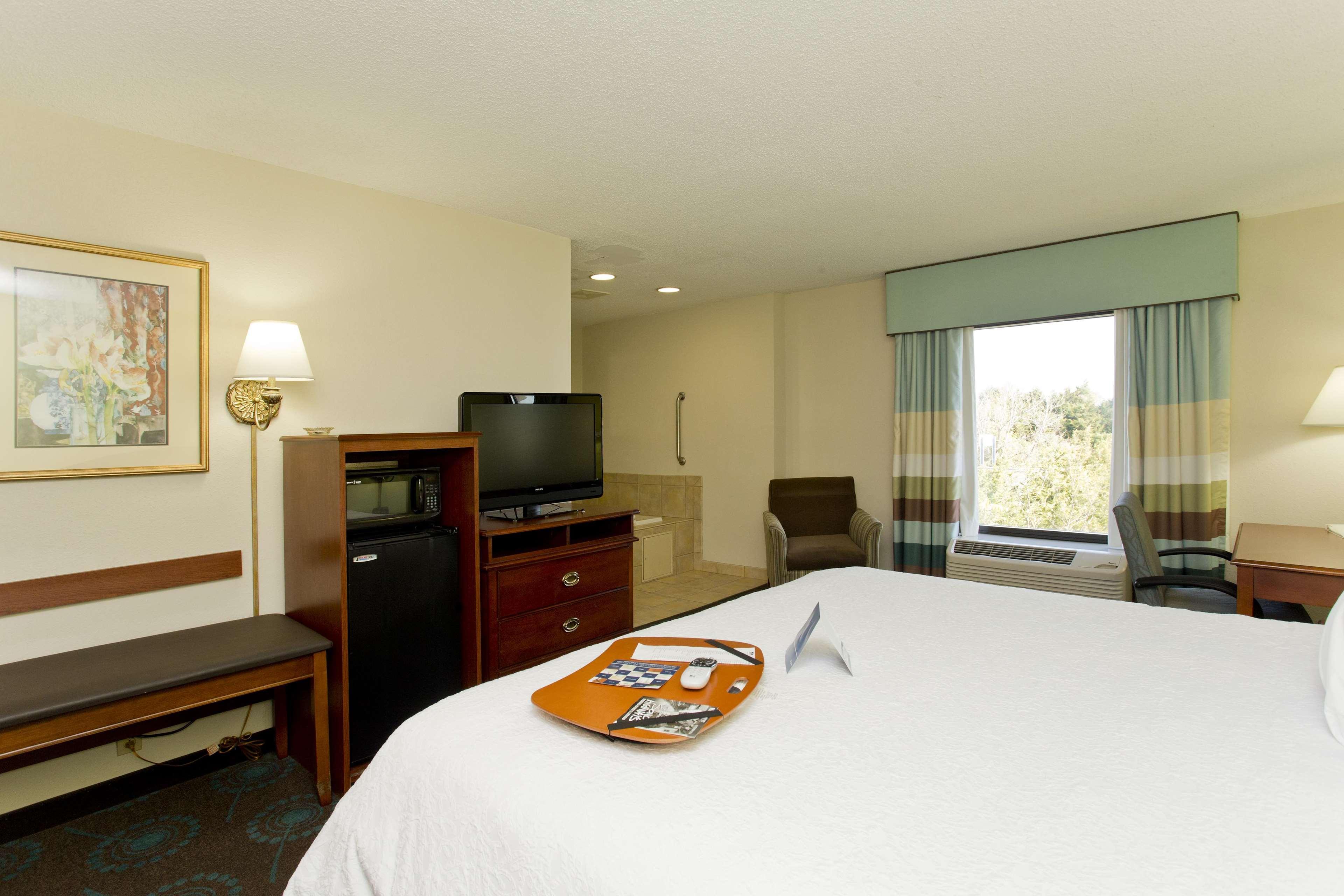 Hampton Inn Front Royal Room photo